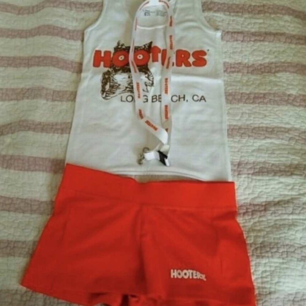 Hooters girl outfit